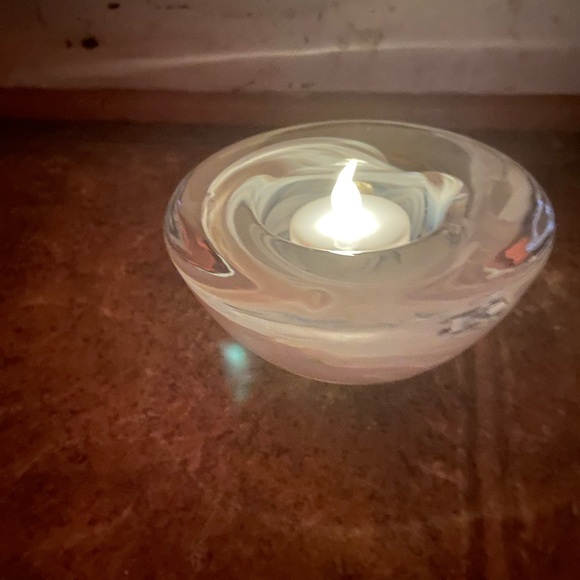 Kosta Boda Atoll Swedish, white Swirl, Tea Candle Holder. - Picture 3 of 7